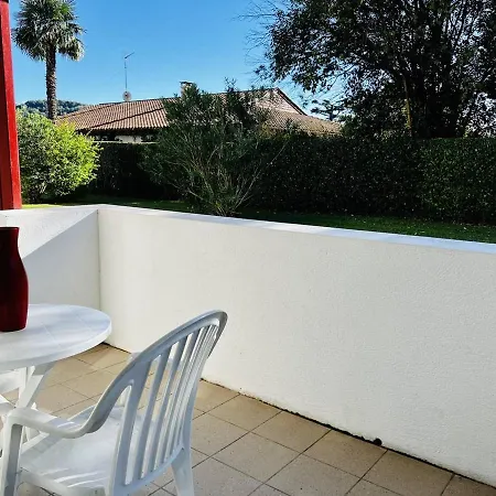 Apartment Coquet T1 Bis A Avec Terrasse, Parking Prive Et Acces Internet - Fr-1-495-102